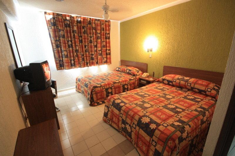 לאון Hotel Terranova מראה חיצוני תמונה